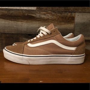 Vans old Skool shoe.